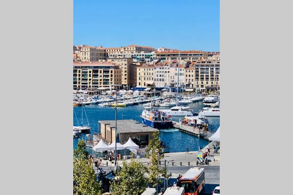 Daire Le Phoceen : T4 Balcon Vue Vieux-Port Marsilya